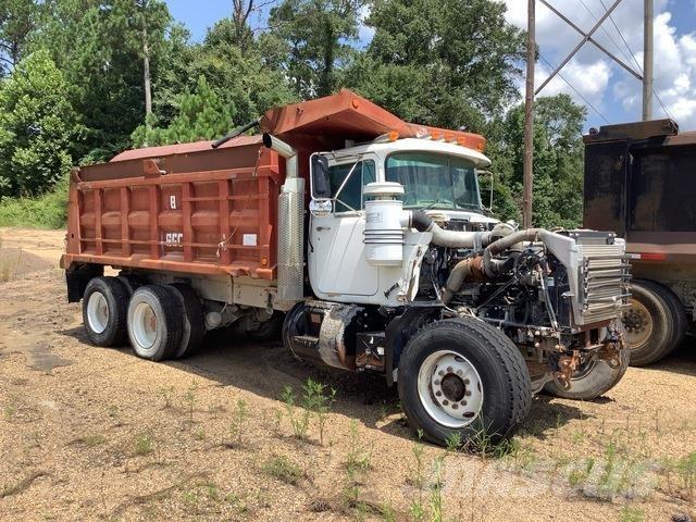 Mack RD690S Kipper