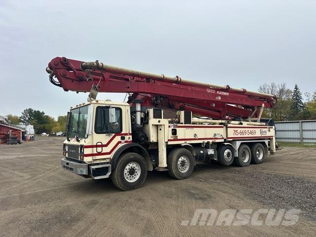 Mack S 45SX Betonpomptrucks