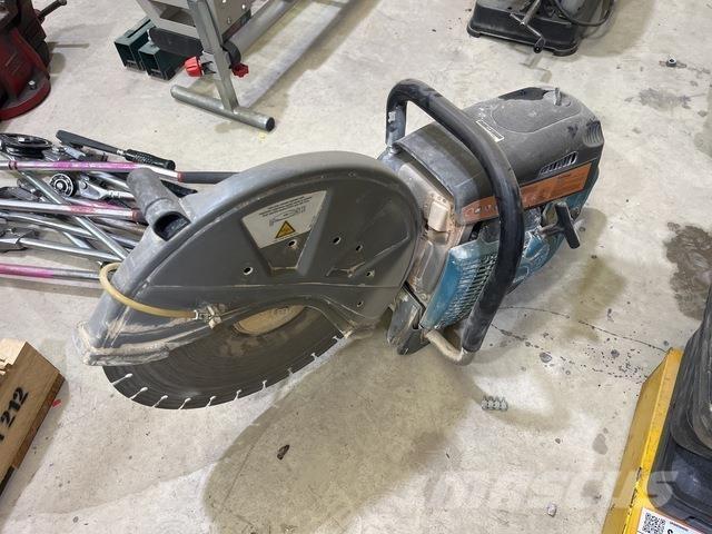 Makita  Kettingzagen en bosmaaiers
