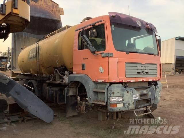 MAN 33.363 Water tankwagens