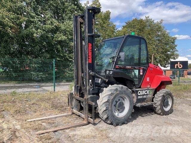 Manitou M26-4 Vorkheftruck voor zwaar terrein
