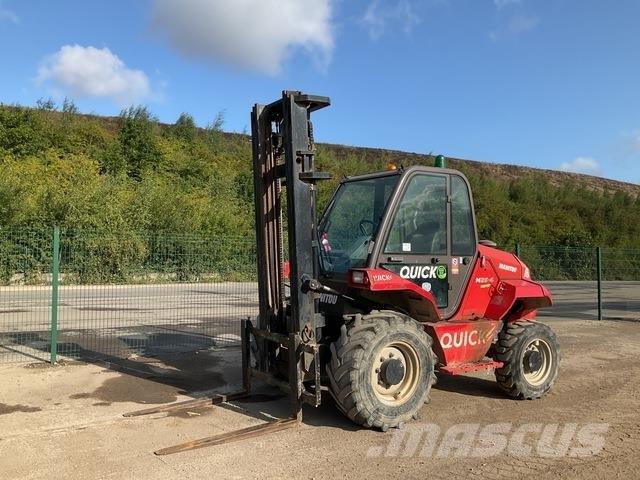 Manitou M26-4 Vorkheftruck voor zwaar terrein