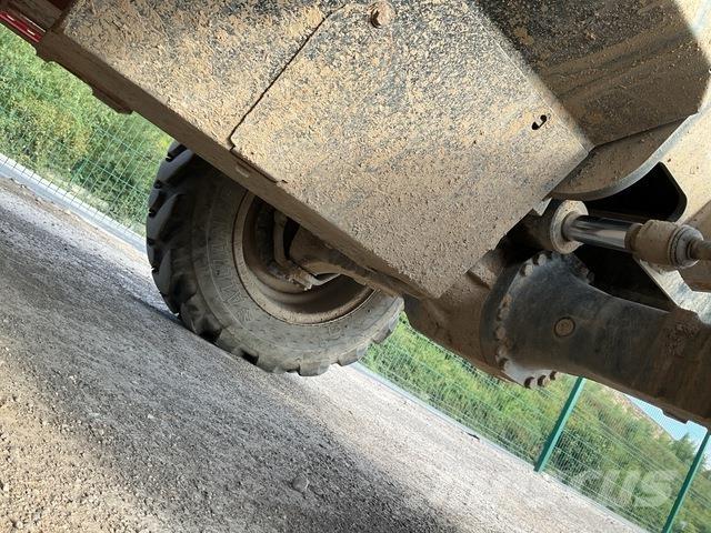 Manitou M26-4 Vorkheftruck voor zwaar terrein