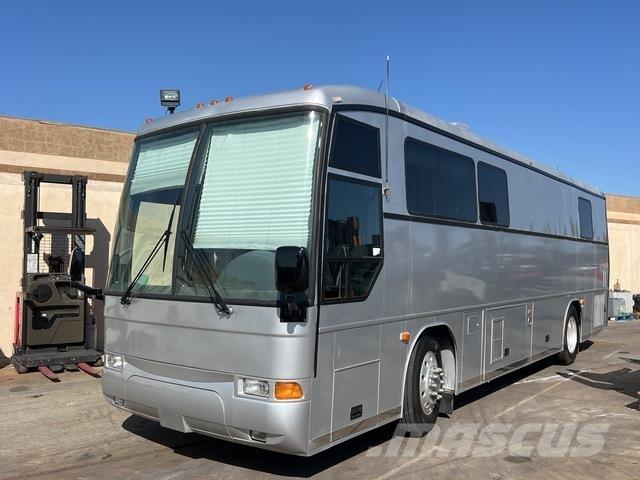 MCI F3500 Kampeerwagens en caravans
