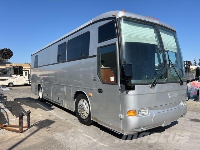 MCI F3500 Kampeerwagens en caravans