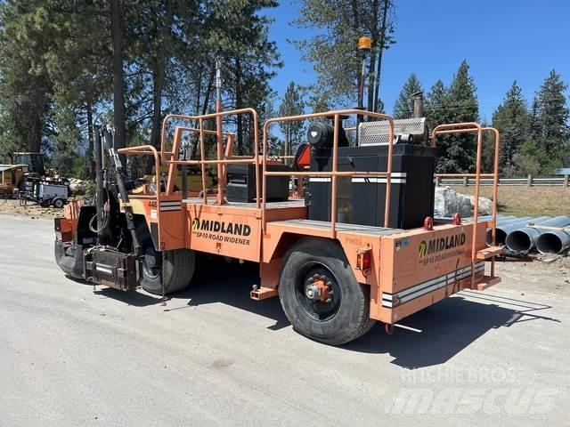 Midland SPD-10 Asfalteermachine accessoires