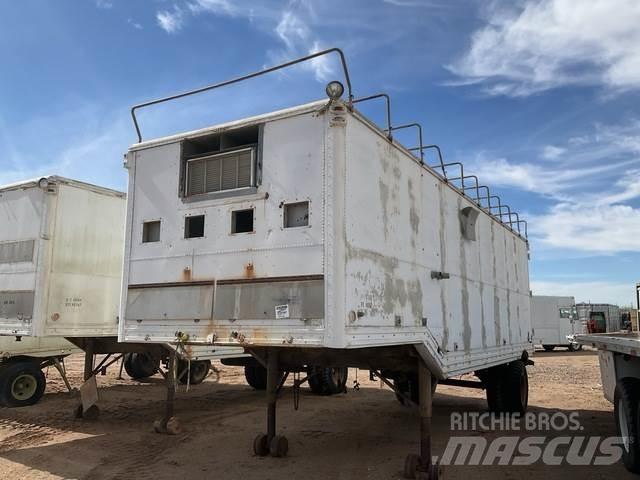 Miller M348A2 Gesloten opbouw trailers