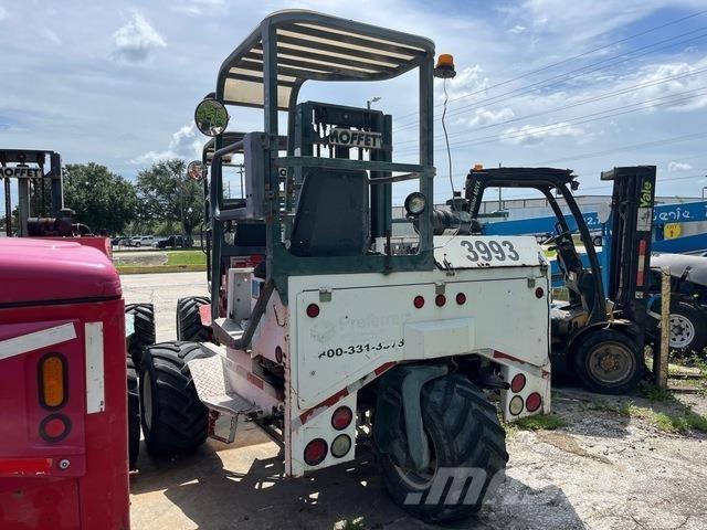 Moffett M5000 Meeneemheftrucks