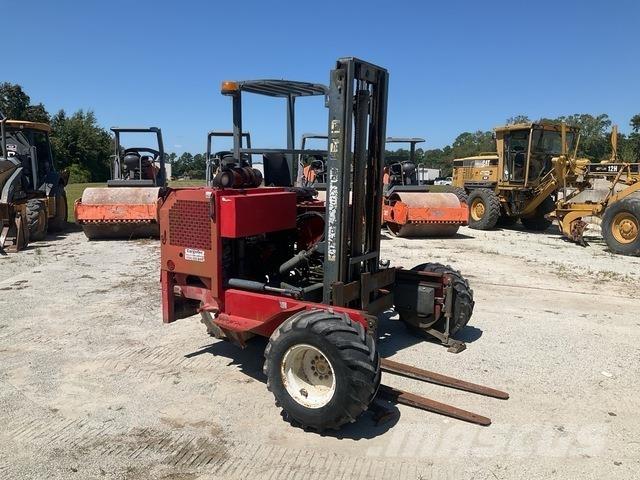 Moffett M5000 Meeneemheftrucks