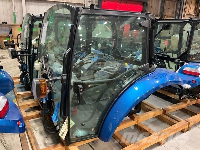 New Holland  Cabine en interieur