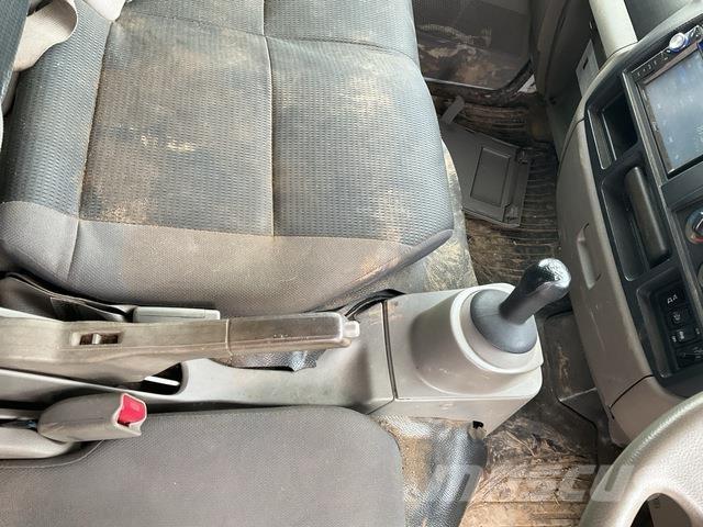 Nissan ATLAS Platte bakwagens