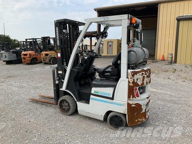 Nissan CF30 Heftrucks overige