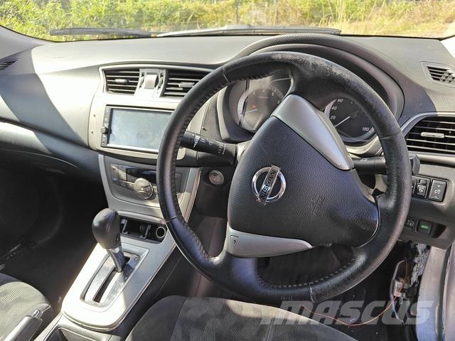 Nissan SYLPHY Auto's