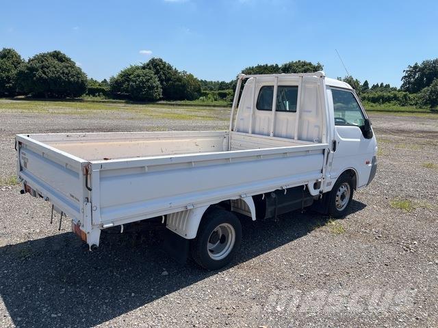 Nissan VANETTE Anders