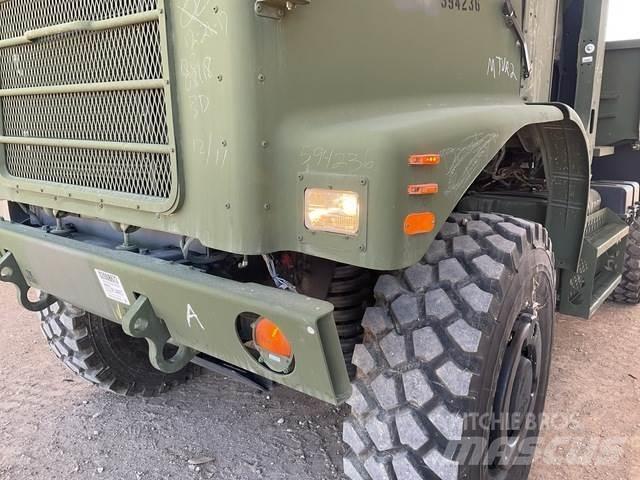 Oshkosh MTVR Bakwagens met gesloten opbouw