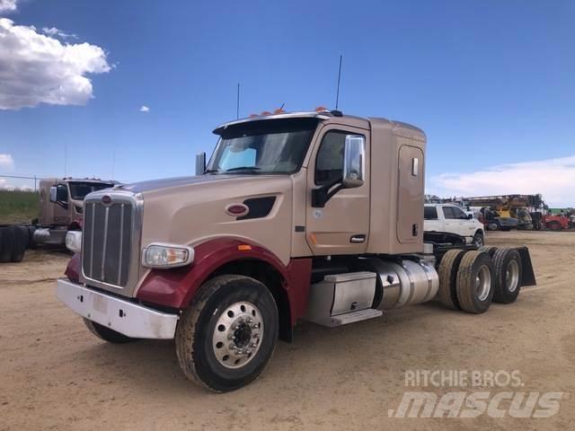Peterbilt  Trekkers