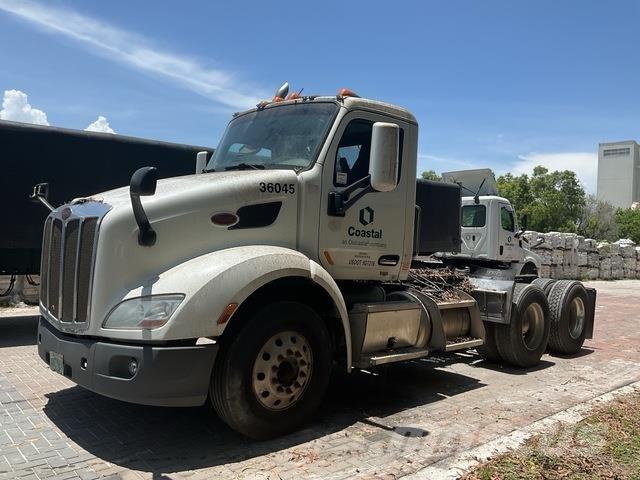 Peterbilt  Trekkers
