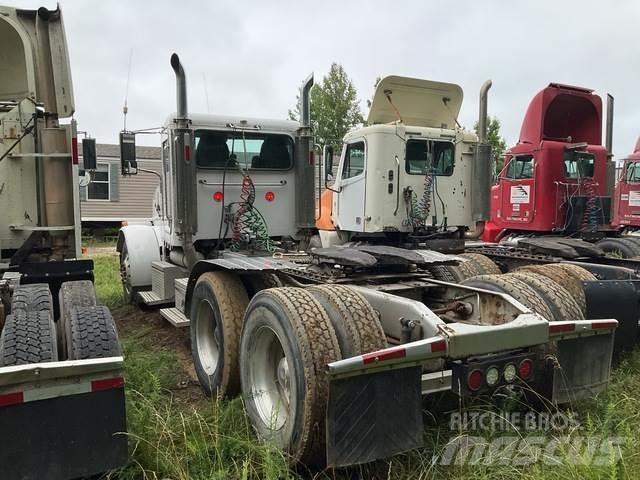 Peterbilt  Trekkers