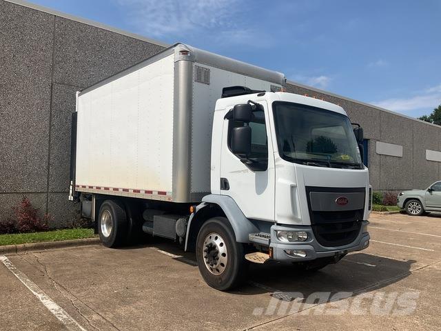 Peterbilt 220 Bakwagens met gesloten opbouw