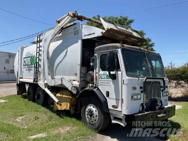 Peterbilt 320 Vuilniswagens