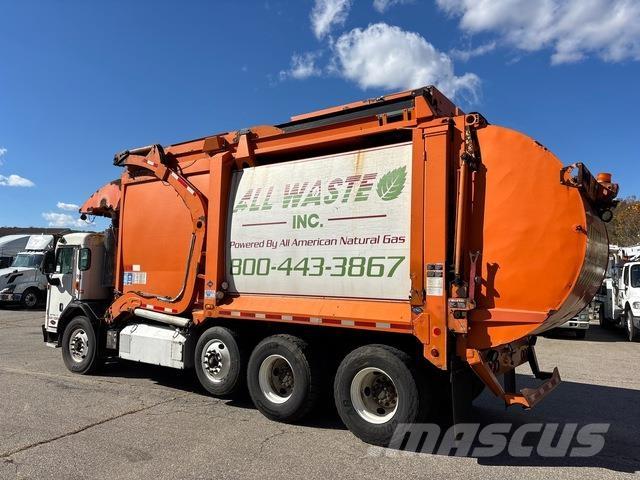 Peterbilt 320 Vuilniswagens