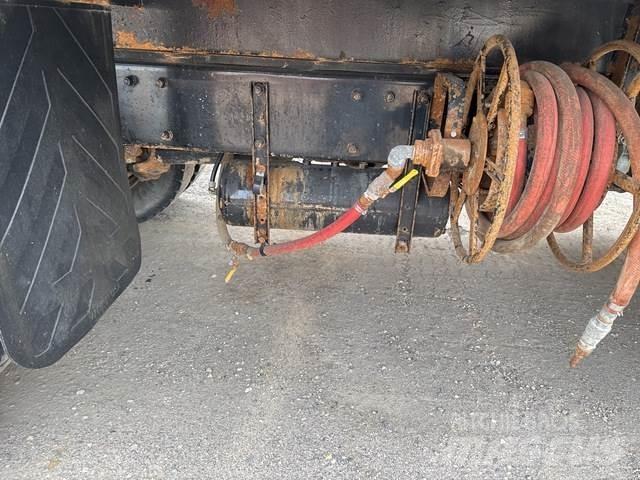 Peterbilt 330 Water tankwagens