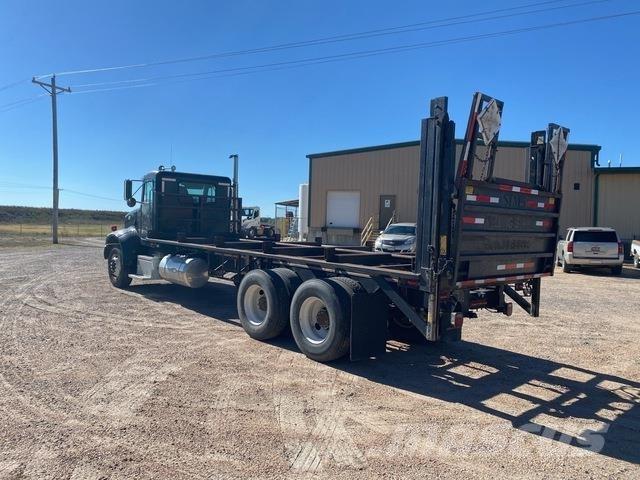 Peterbilt 330 Platte bakwagens