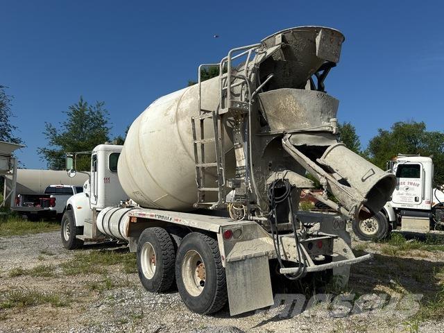 Peterbilt 335 Anders
