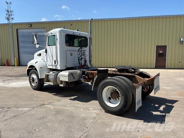 Peterbilt 335 Trekkers