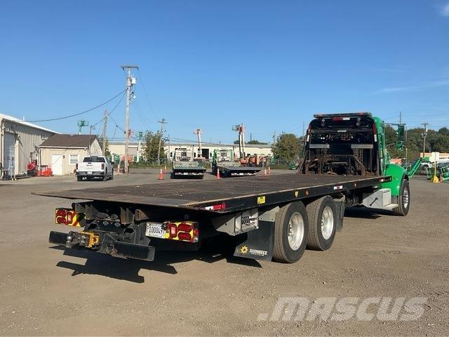 Peterbilt 348 Sleepwagens