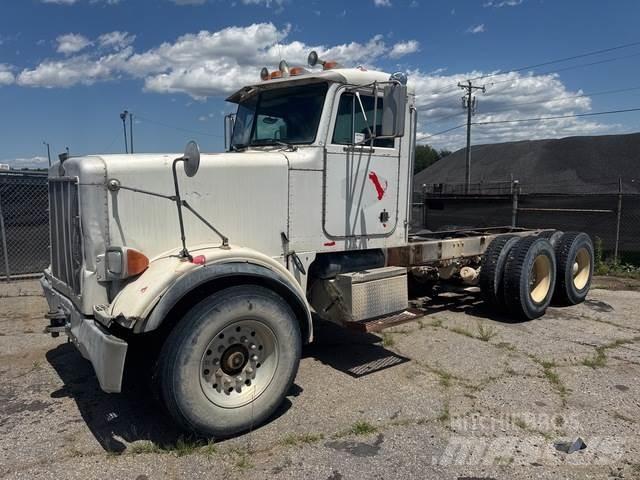 Peterbilt 357 Trekkers