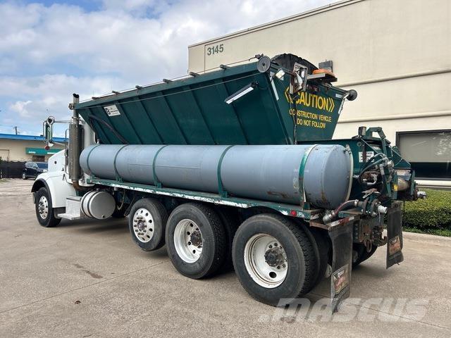 Peterbilt 357 Betonmixers en pompen
