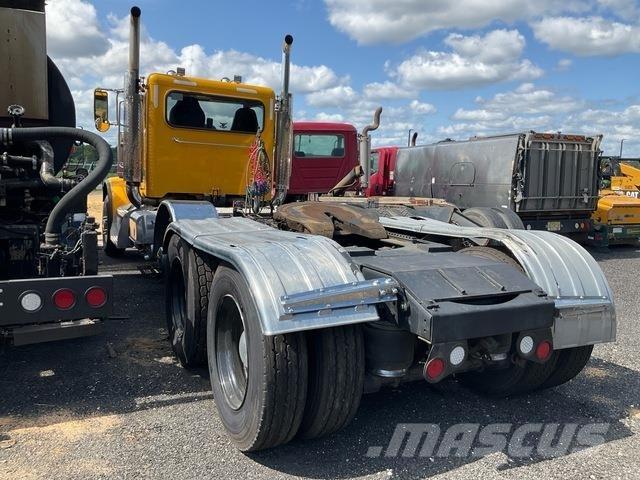 Peterbilt 367 Trekkers