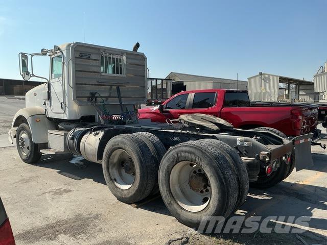 Peterbilt 367 Trekkers