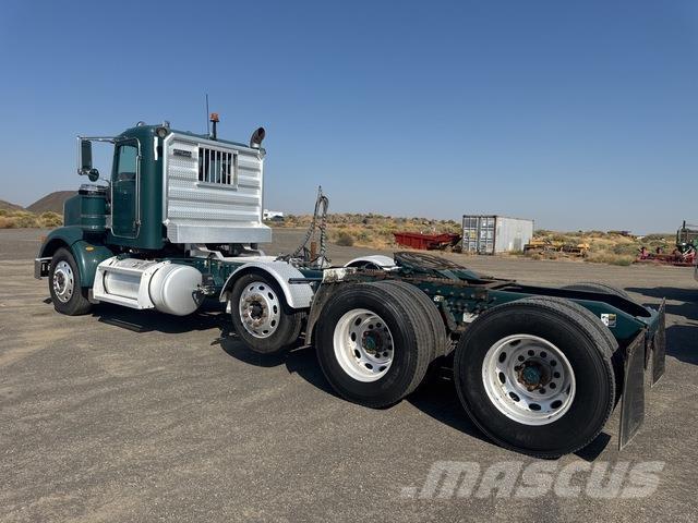 Peterbilt 367 Trekkers