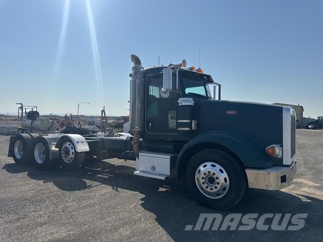 Peterbilt 367 Trekkers