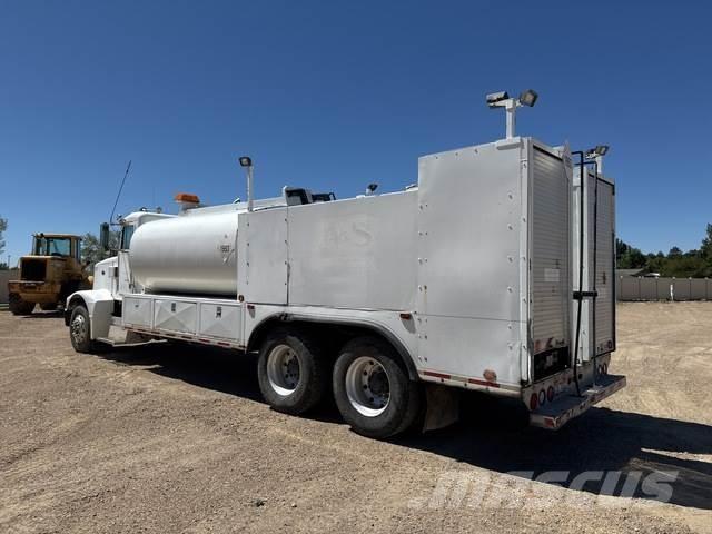 Peterbilt 375 Tankwagen