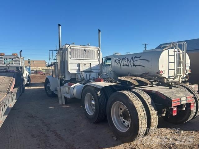 Peterbilt 378 Trekkers