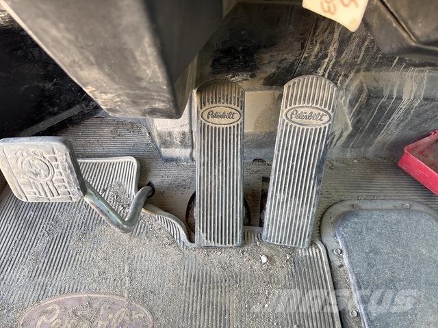 Peterbilt 378 Trekkers
