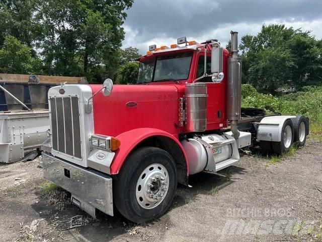 Peterbilt 379 Trekkers