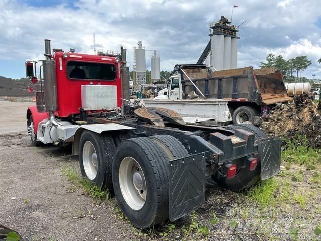 Peterbilt 379 Trekkers