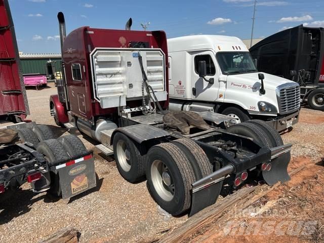 Peterbilt 379 Trekkers