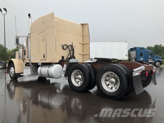 Peterbilt 379 Trekkers