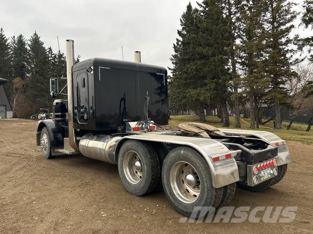 Peterbilt 379 Trekkers