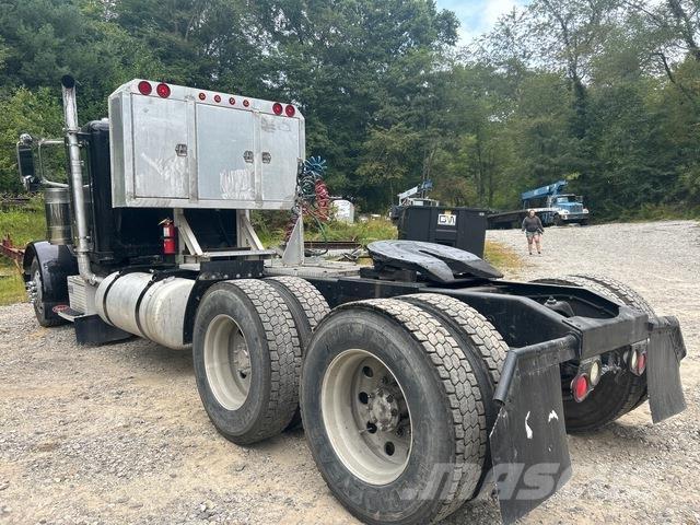 Peterbilt 379 Trekkers