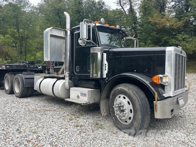 Peterbilt 379 Trekkers
