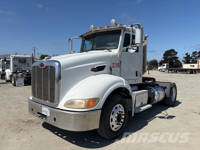 Peterbilt 384 Trekkers