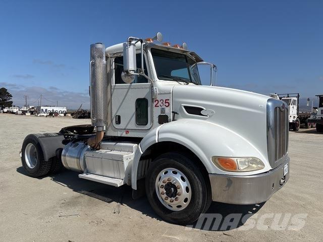 Peterbilt 384 Trekkers