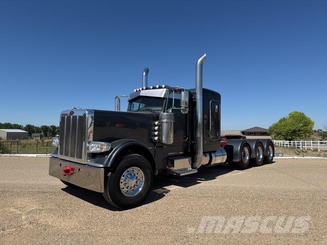Peterbilt 389 Trekkers