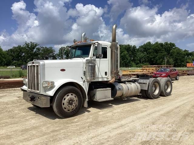 Peterbilt 389 Trekkers